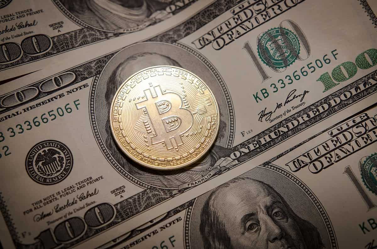 Cách mua Bitcoin bằng tiền mặt